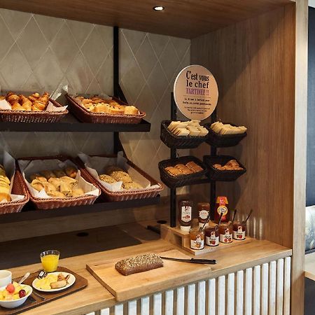 B&B Hotel Chartres Le Coudray Bagian luar foto